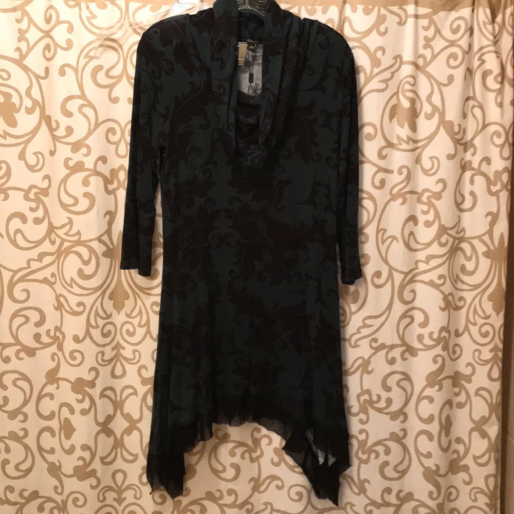 Green and black long sleeve dress